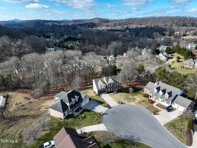 $639,000 | 616 Kings Ridge Drive, Blountville, TN 37617