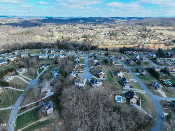 $609,000 | 616 Kings Ridge Drive, Blountville, TN 37617