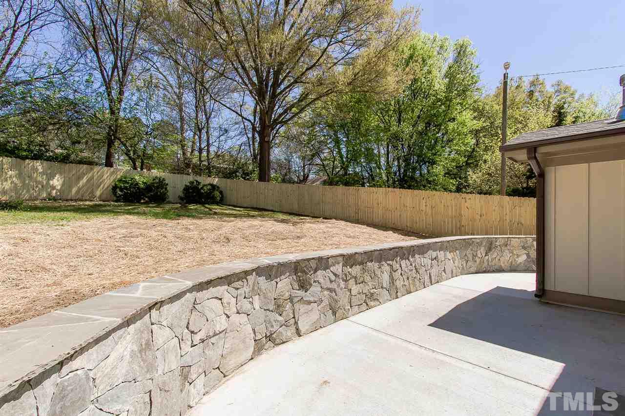 721 South State Street Raleigh, NC 27601 - Photo 23 of 25 a view of a backyard