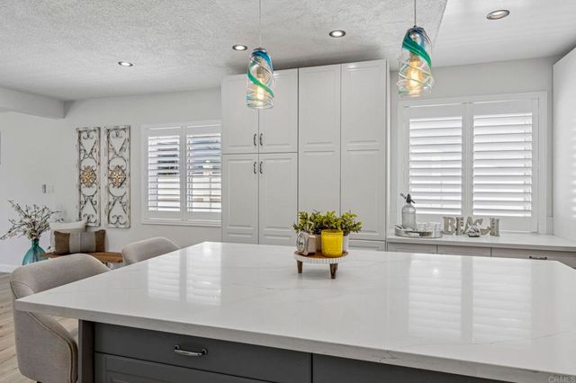 $1,600,000 | 3925 Linmar Lane, Carlsbad, CA 92008