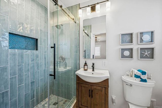 $1,600,000 | 3925 Linmar Lane, Carlsbad, CA 92008