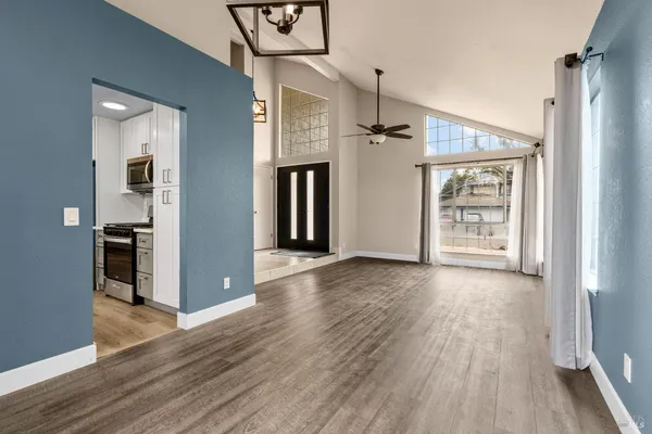 $845,000 | 172 Cornell Street, Windsor, CA 95492