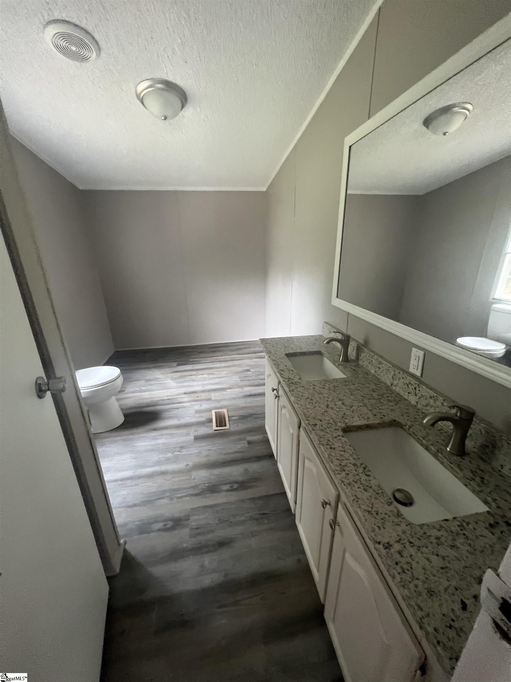 893 Black Snake Road Easley, SC 29640 - Photo 14 of 26