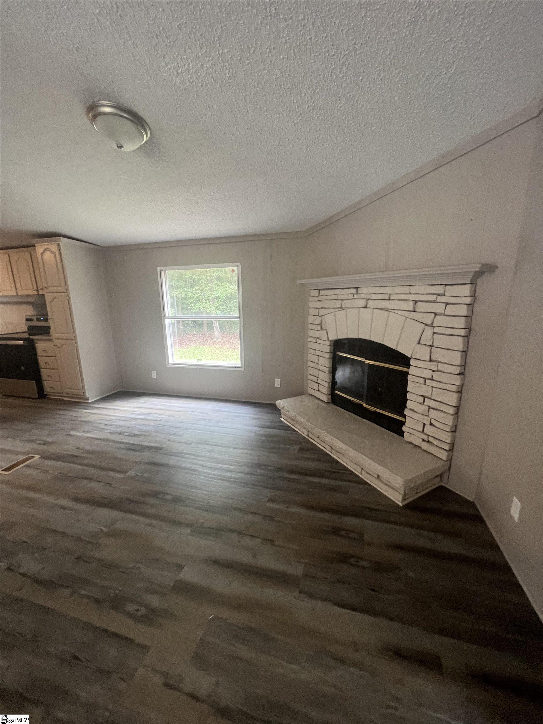 893 Black Snake Road Easley, SC 29640 - Photo 9 of 26