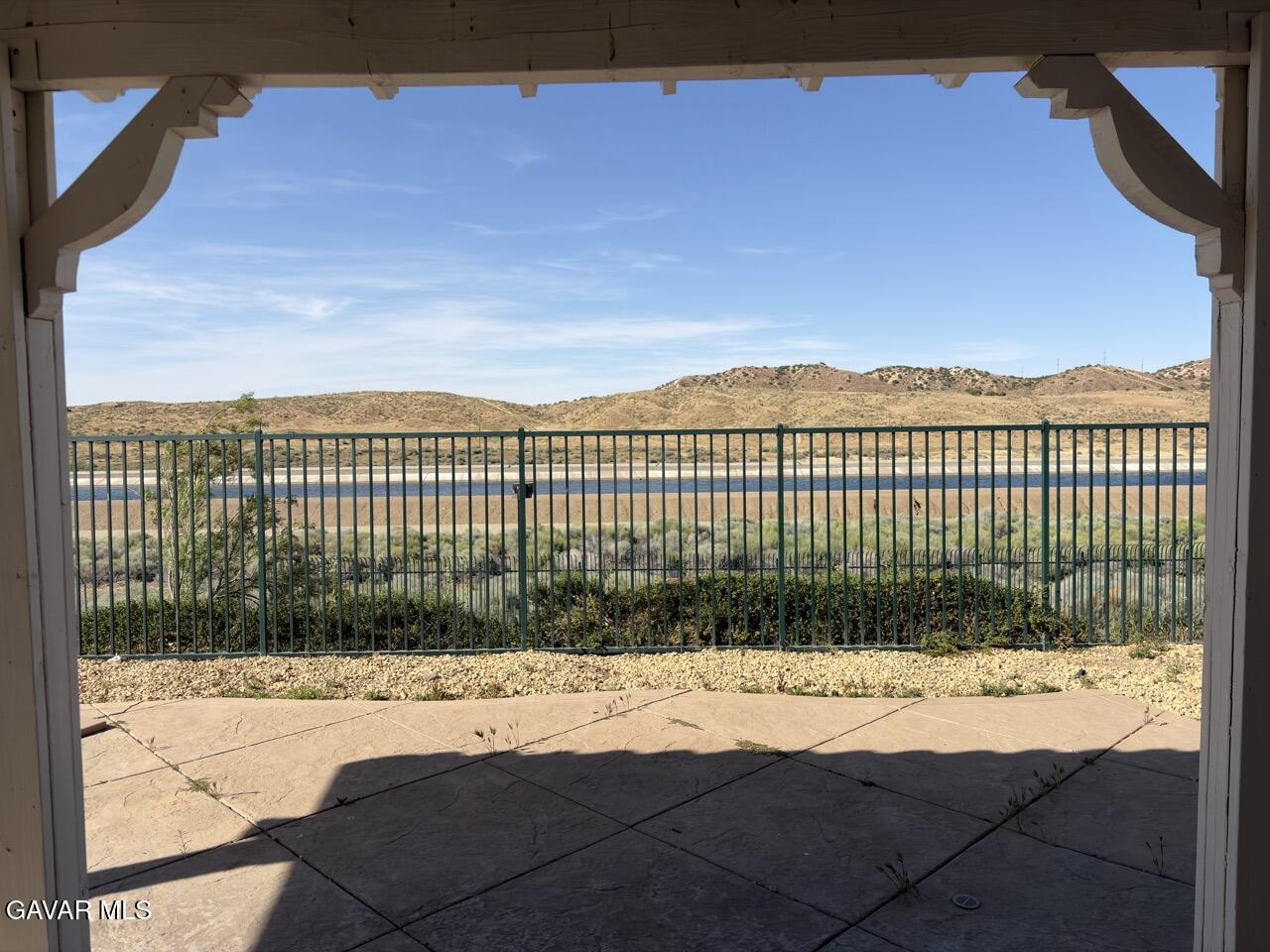 2841 Hornbeam Road Palmdale, CA 93551 - Photo 3 of 19 IMG_7784 Large