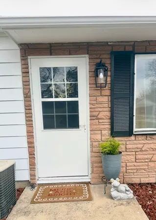 $205,000 | 1420 Seminole Drive, Ottawa, IL 61350