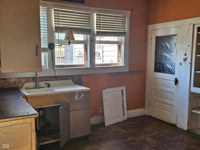 $62,000 | 440 North 8th Street, Clinton, IN 47842