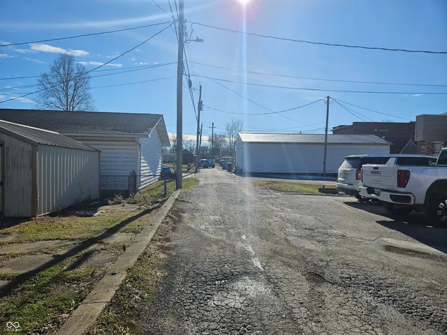 $62,000 | 440 North 8th Street, Clinton, IN 47842