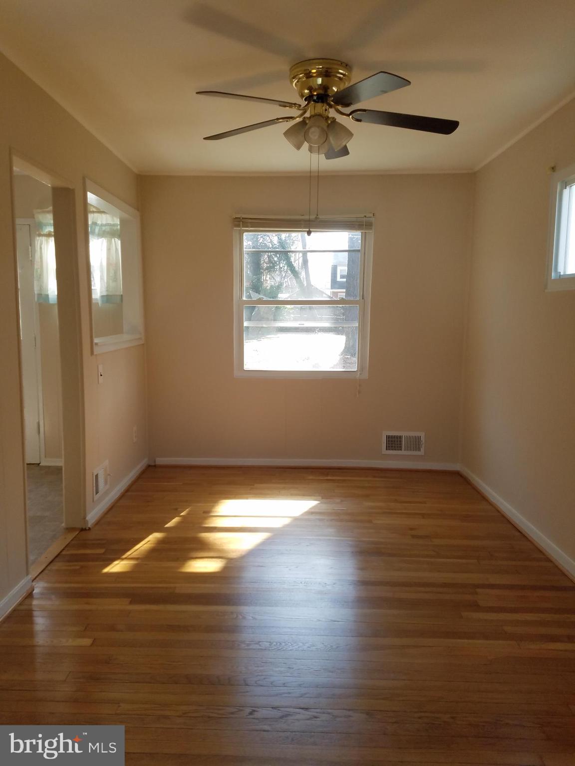 12021 Centerhill Street Silver Spring, MD 20902 - Photo 6 of 19 Dining Room