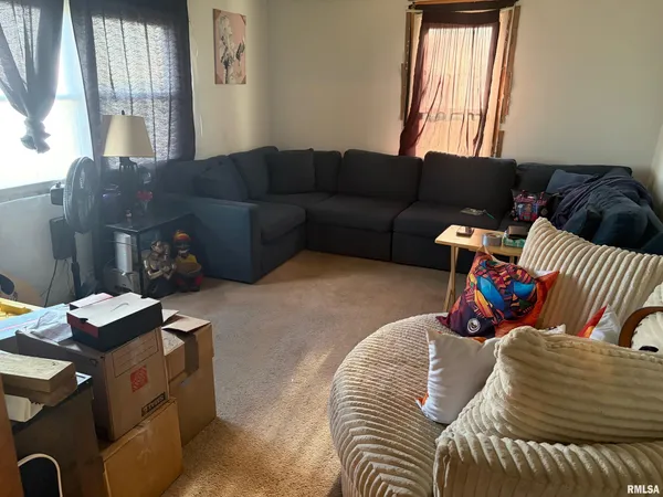 $25,000 | 308 West Warren Street, Avon, IL 61415