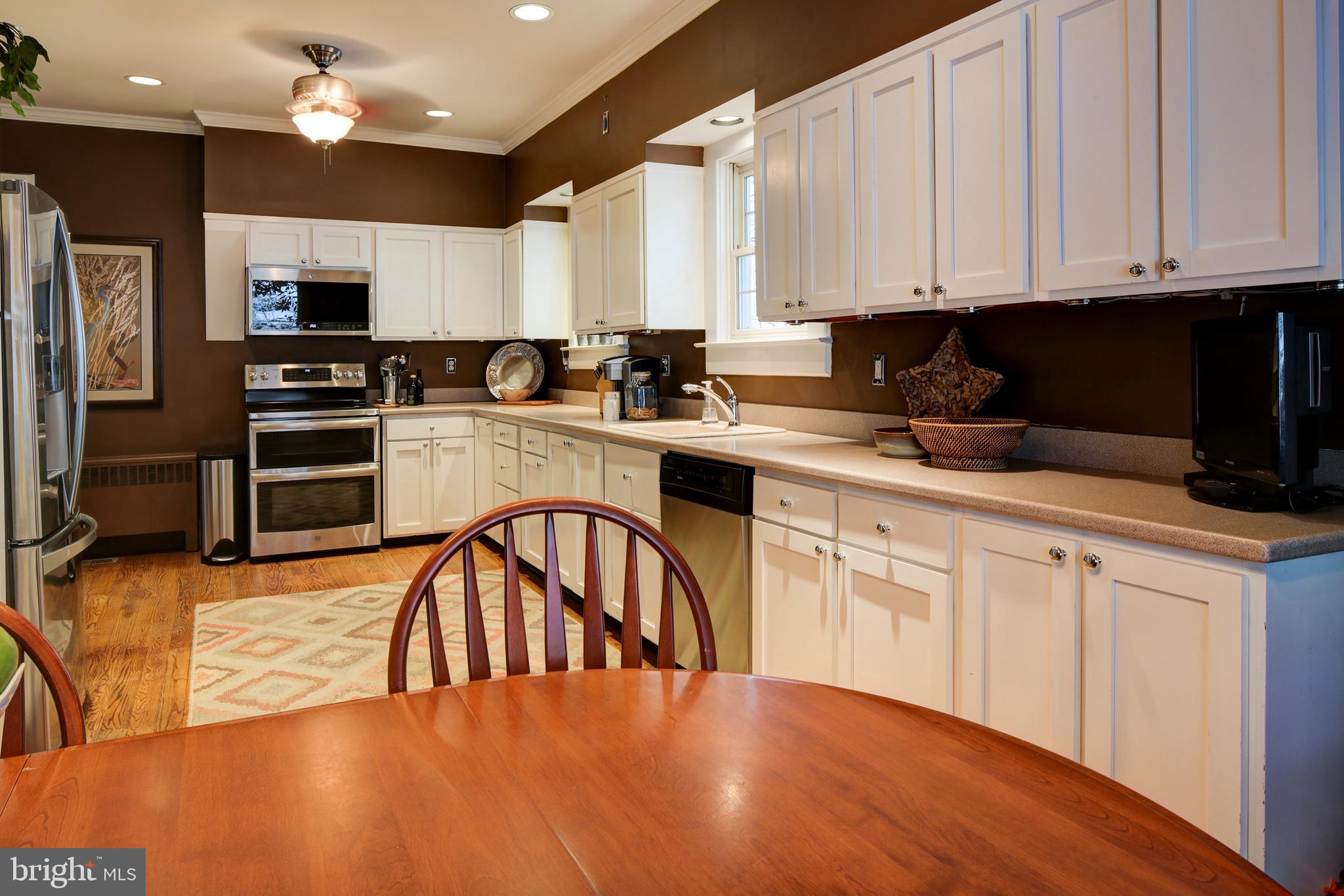 181 Inverness Road Severna Park, MD 21146 - Photo 9 of 61 Kitchen