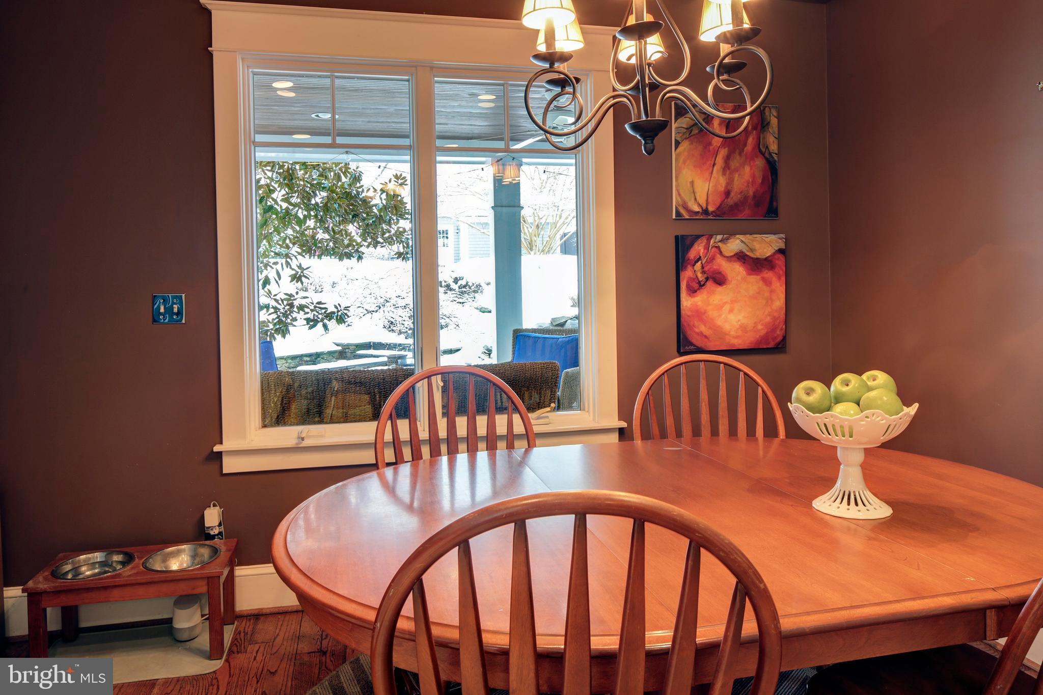 181 Inverness Road Severna Park, MD 21146 - Photo 10 of 61 Breakfast nook/Table space in kitchen