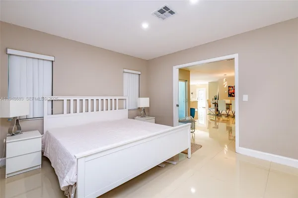 $10,000 | 709 Elm Tree Lane, Unit 709, Boca Raton, FL 33486