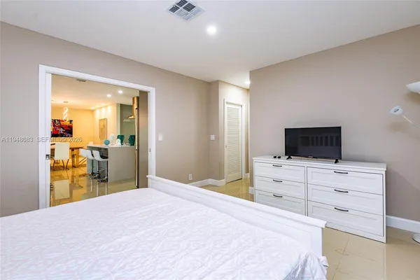 $10,000 | 709 Elm Tree Lane, Unit 709, Boca Raton, FL 33486