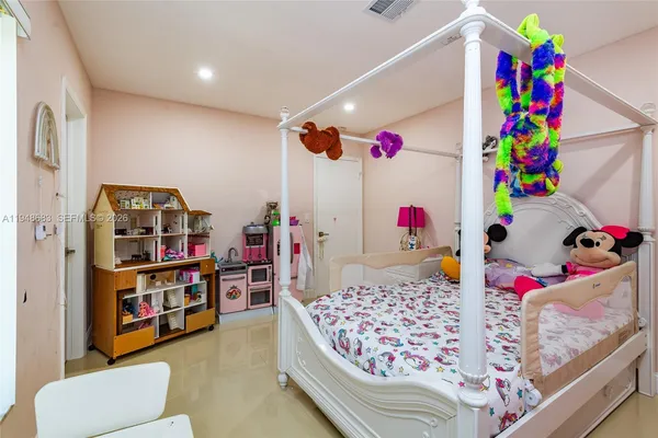 $10,000 | 709 Elm Tree Lane, Unit 709, Boca Raton, FL 33486