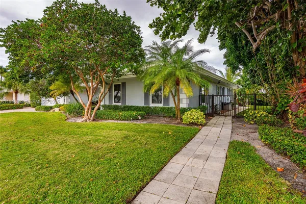 $10,000 | 709 Elm Tree Lane, Unit 709, Boca Raton, FL 33486