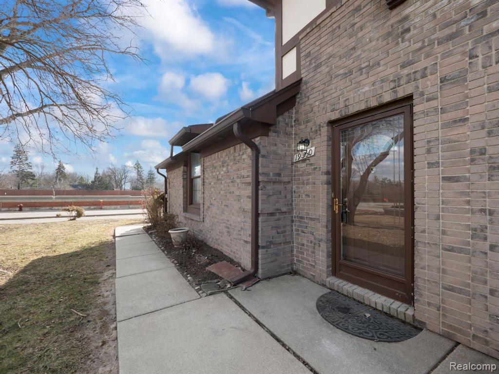 19360 West Eleven Mile Road Lathrup Village, MI 48076 - Photo 6 of 29