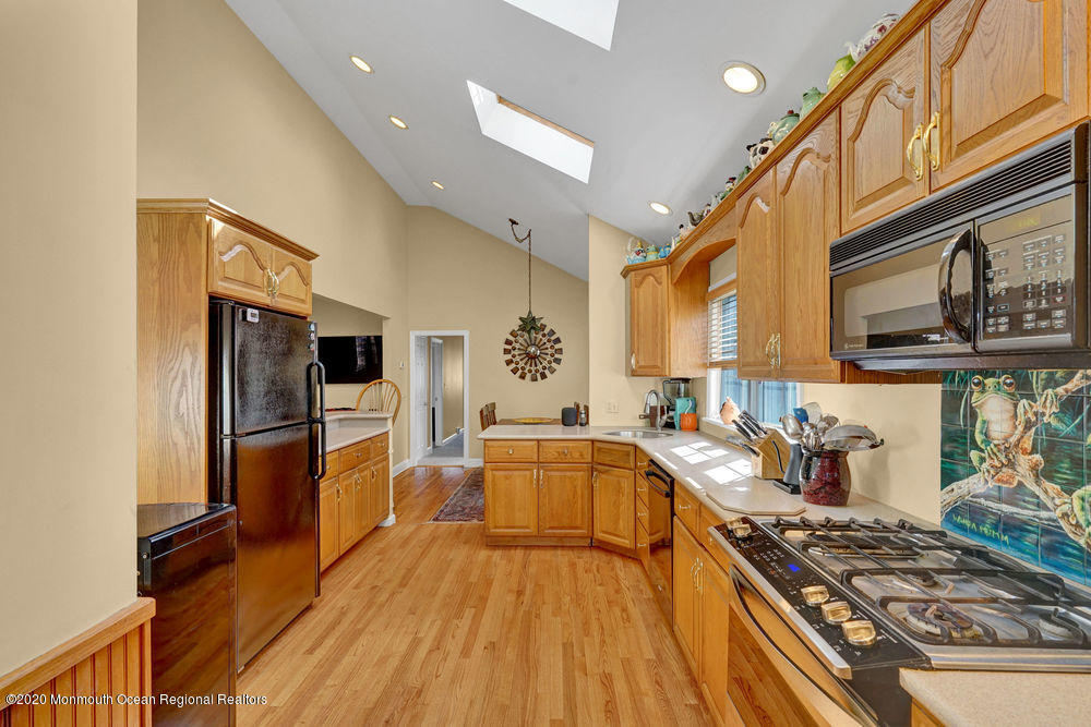 41 Ridge Avenue Manasquan, NJ 08736 - Photo 14 of 41 Kitchen