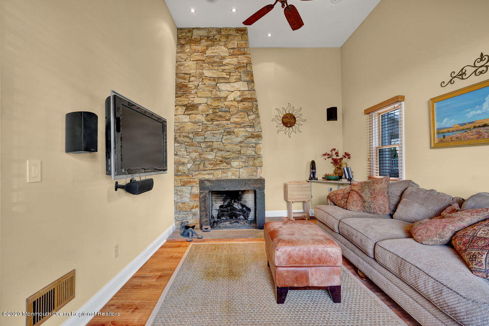 41 Ridge Avenue Manasquan, NJ 08736 - Photo 17 of 41 Family Rm/Den