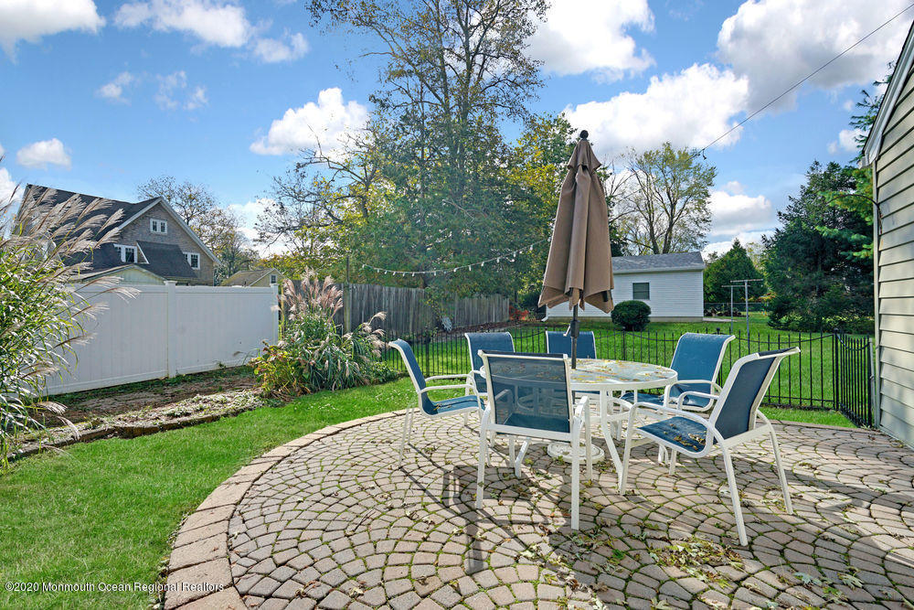 41 Ridge Avenue Manasquan, NJ 08736 - Photo 28 of 41 Fenced side yard