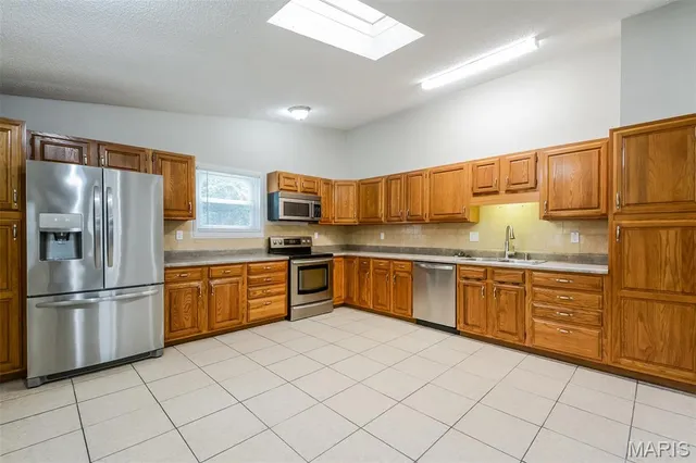 $1,530 | 9457 Harold Drive, St. Louis, MO 63134