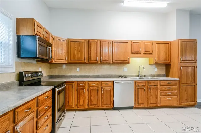 $1,530 | 9457 Harold Drive, St. Louis, MO 63134