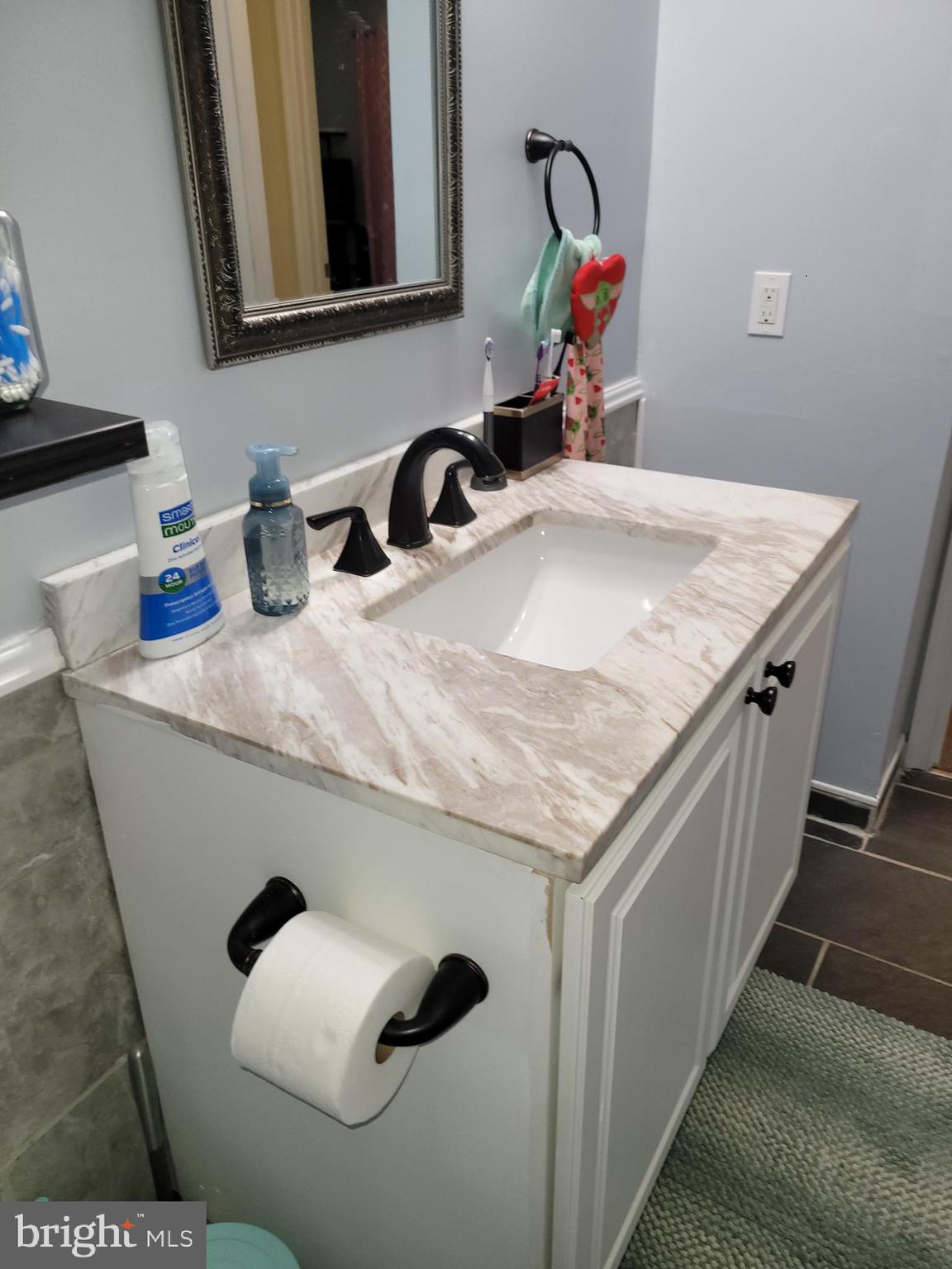 2705 Pittston Road Fredericksburg, VA 22408 - Photo 20 of 33 Full Upstairs Bath