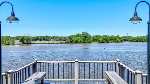 $1,600,000 | 524 East Van Buren Street, Ottawa, IL 61350