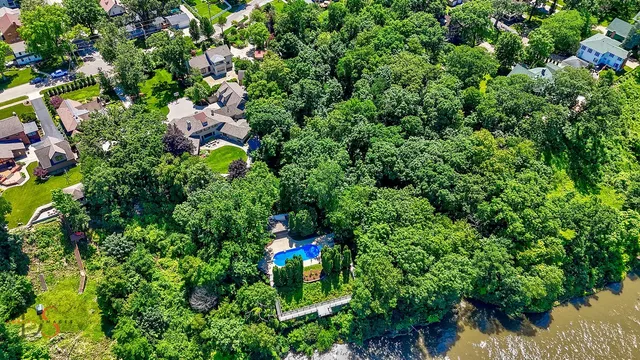 $1,600,000 | 524 East Van Buren Street, Ottawa, IL 61350