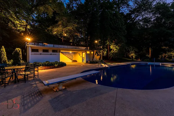 $1,600,000 | 524 East Van Buren Street, Ottawa, IL 61350