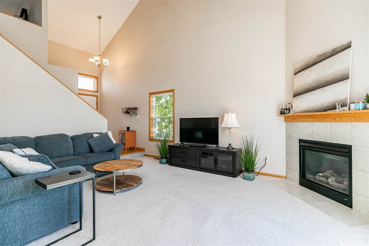 250 South Park Ridge Road North Liberty, IA 52317 - Photo 4 of 40 Gallery Image 4