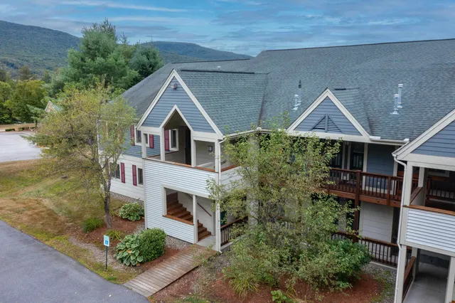 $575,000 | 166 Forest Ridge Drive, Unit 1, Lincoln, NH 03251