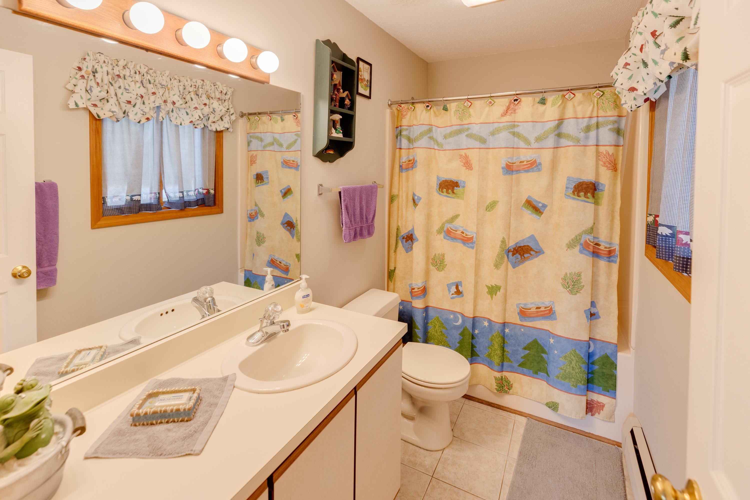 166 Forest Ridge Drive, Unit 1 Lincoln, NH 03251 - Photo 15 of 48