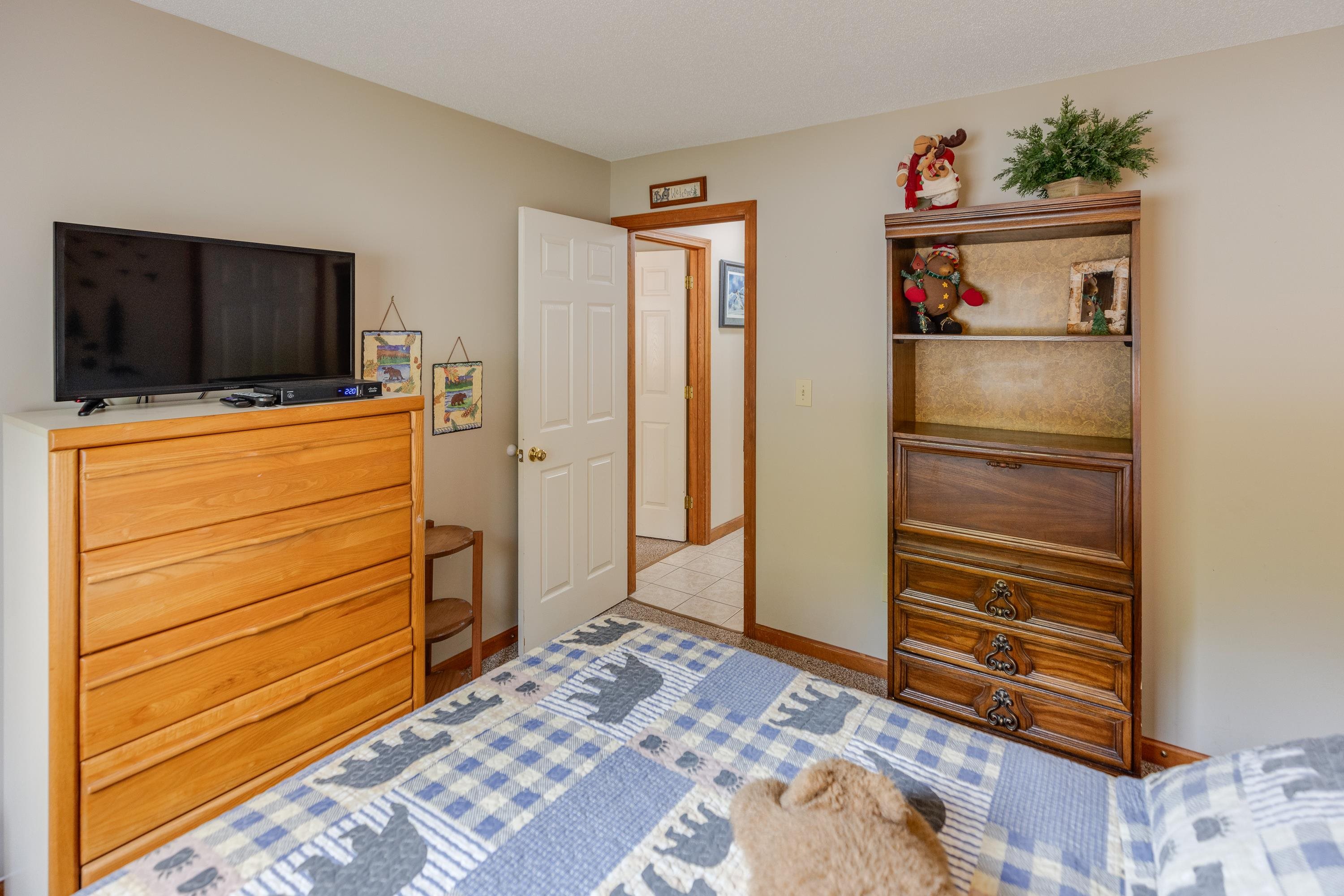 166 Forest Ridge Drive, Unit 1 Lincoln, NH 03251 - Photo 19 of 48