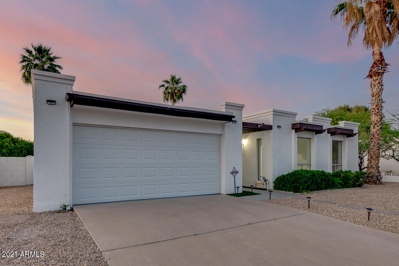 602 East Calavar Road Phoenix, AZ 85022 - Photo 2 of 48 Welcome Home