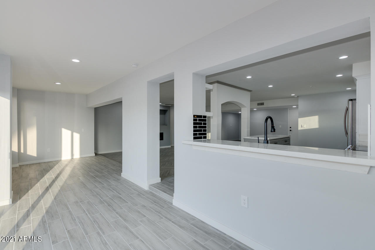 602 East Calavar Road Phoenix, AZ 85022 - Photo 23 of 48 Dining/Extra