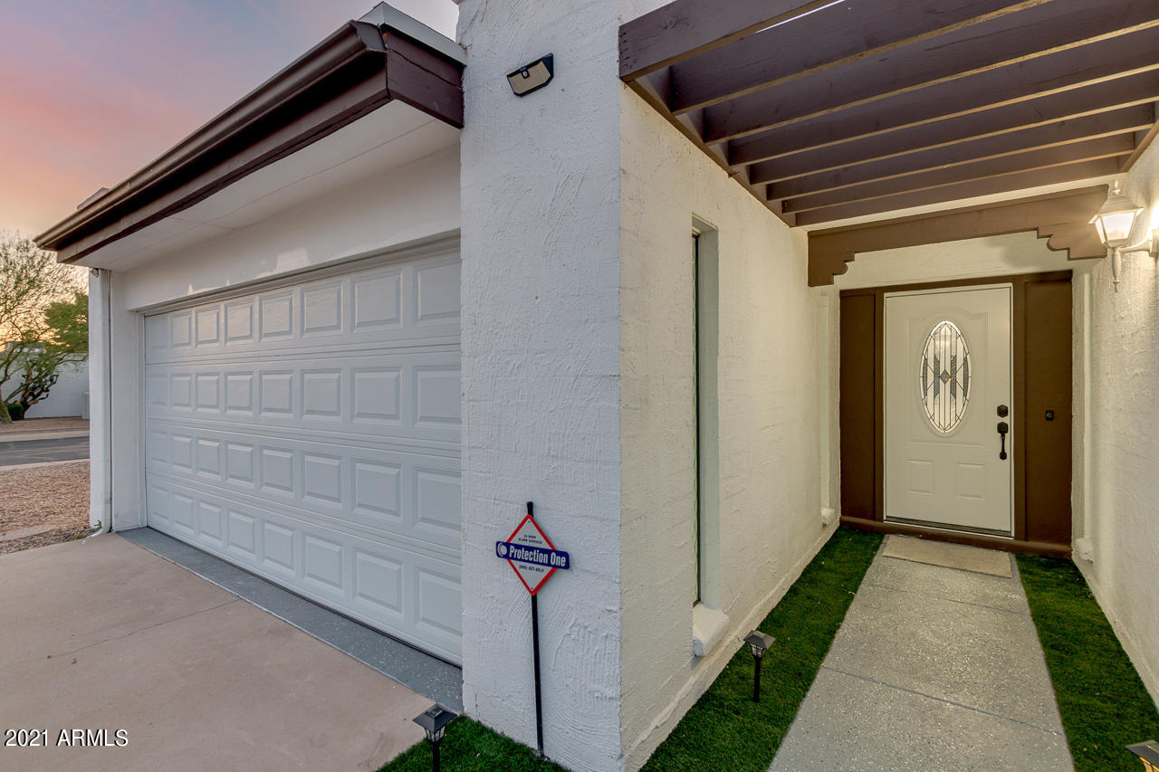 602 East Calavar Road Phoenix, AZ 85022 - Photo 4 of 48 Welcome Home