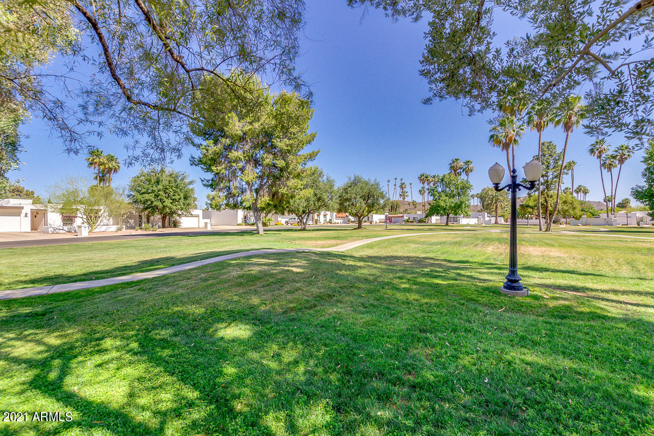 602 East Calavar Road Phoenix, AZ 85022 - Photo 47 of 48 Community