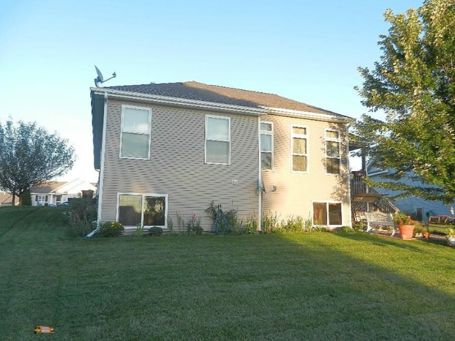 2891 Riley Ridge Road Holland, MI 49424 - Photo 3 of 34 Back