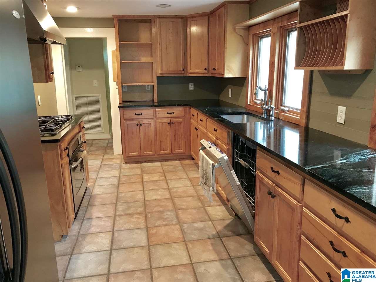 201 Holt Circle Hayden, AL 35079 - Photo 4 of 17