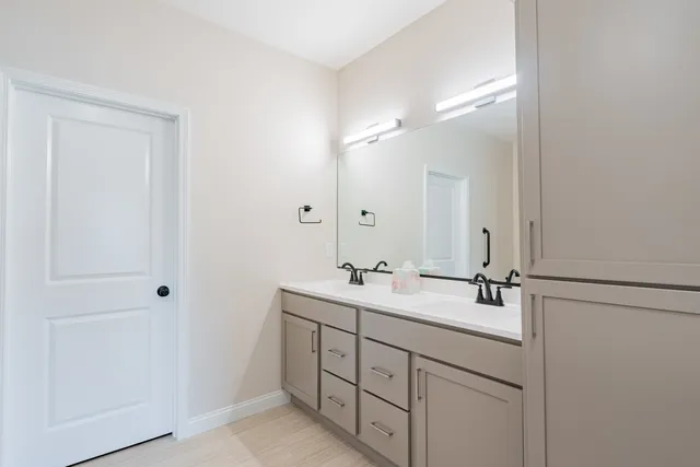 $415,000 | 1906 Dunraven Road, Bloomington, IL 61704