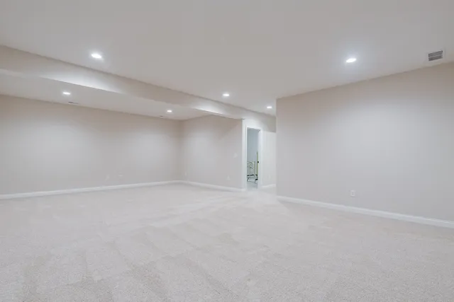 $415,000 | 1906 Dunraven Road, Bloomington, IL 61704