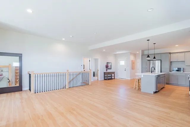 $415,000 | 1906 Dunraven Road, Bloomington, IL 61704