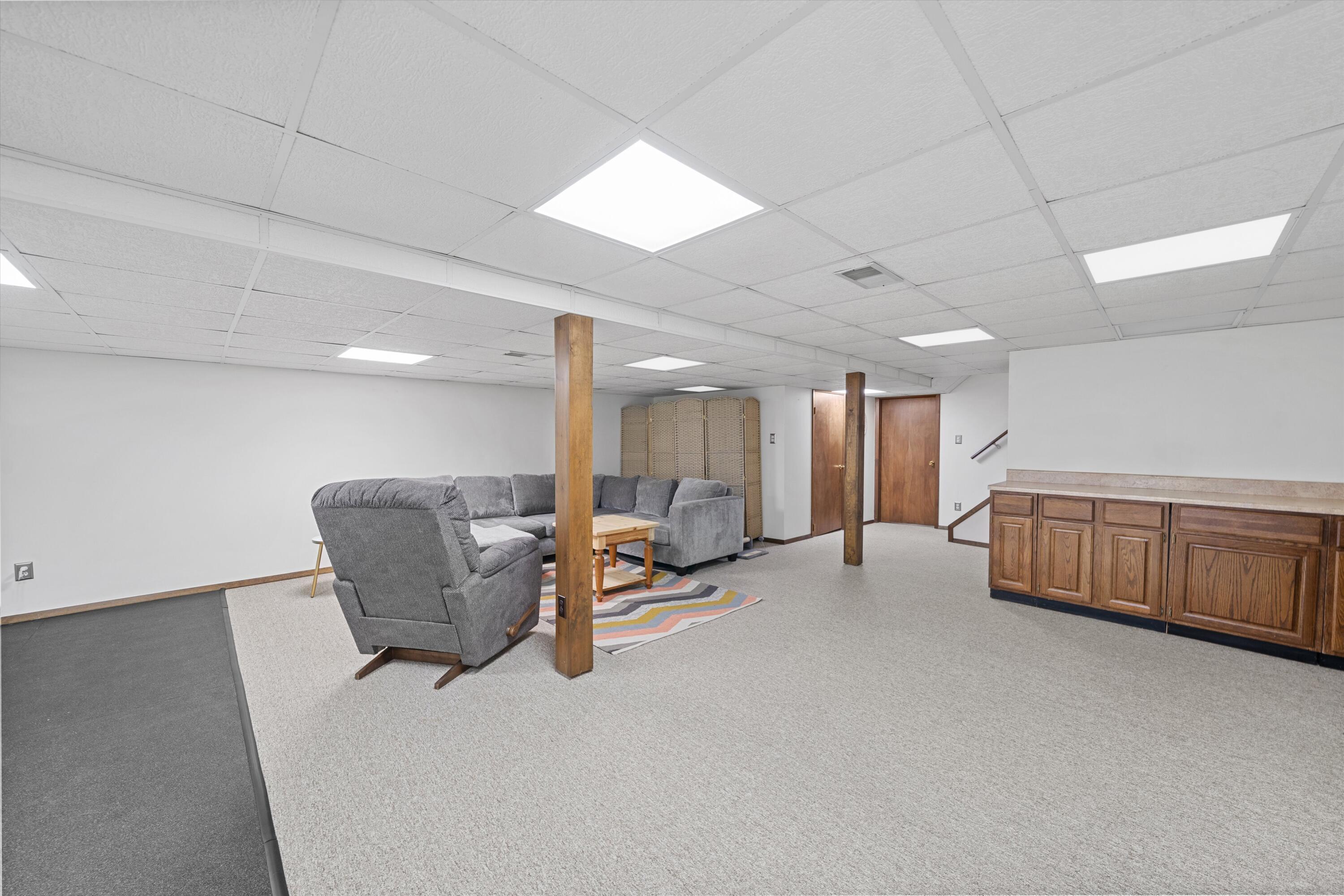 36753 Greenbush Road Wayne, MI 48184 - Photo 33 of 54 33-DSC09898