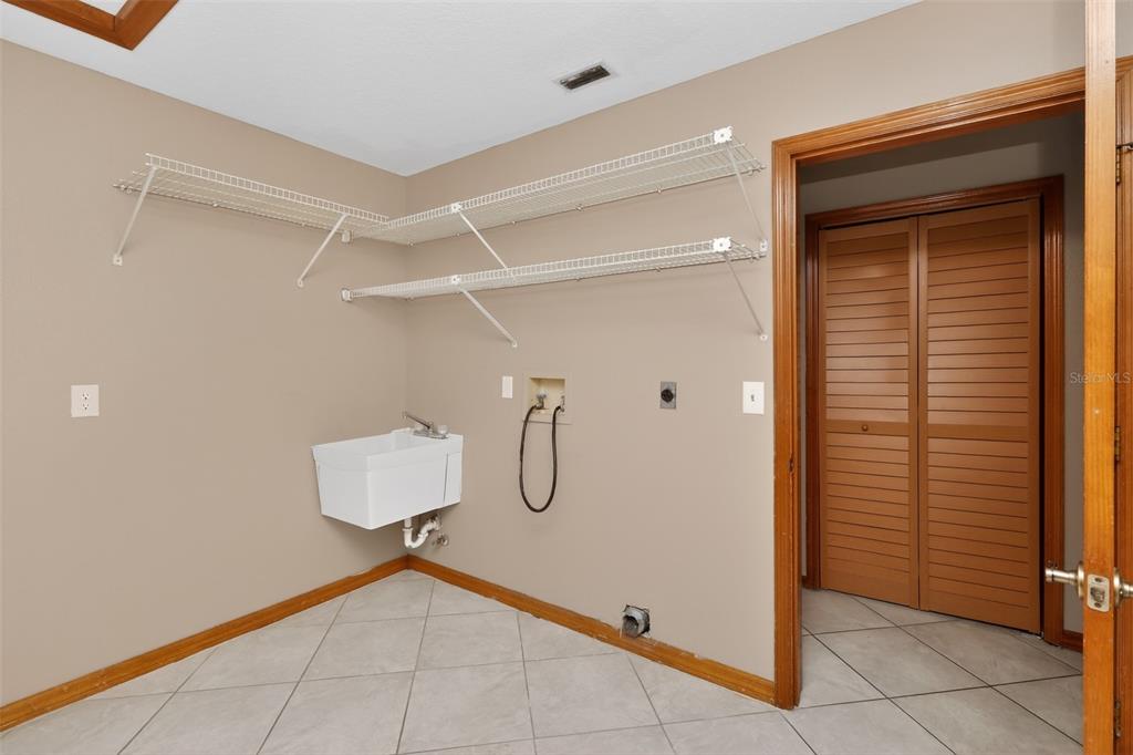 290 Canby Circle Spring Hill, FL 34606 - Photo 27 of 33