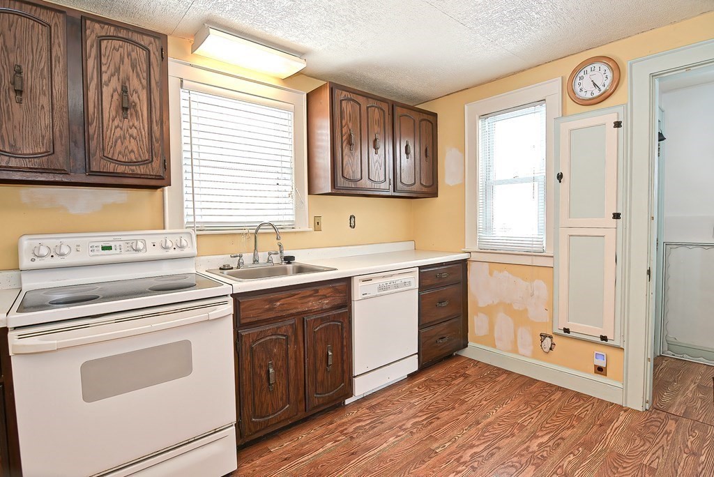108 Spring Street Stoneham, MA 02180 - Photo 18 of 40