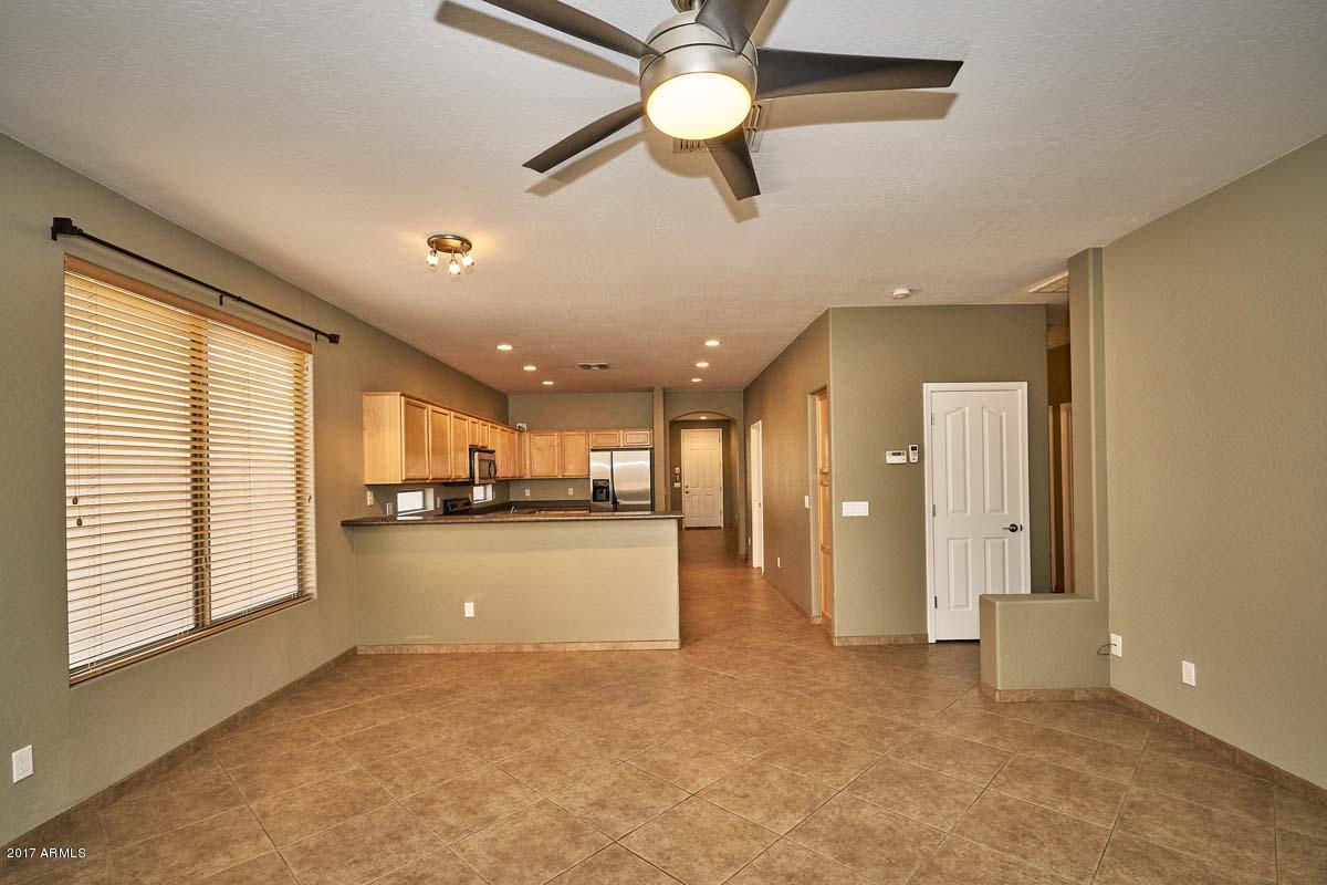 3276 East Attleboro Road Gilbert, AZ 85295 - Photo 16 of 40 Family Room-Kitchen