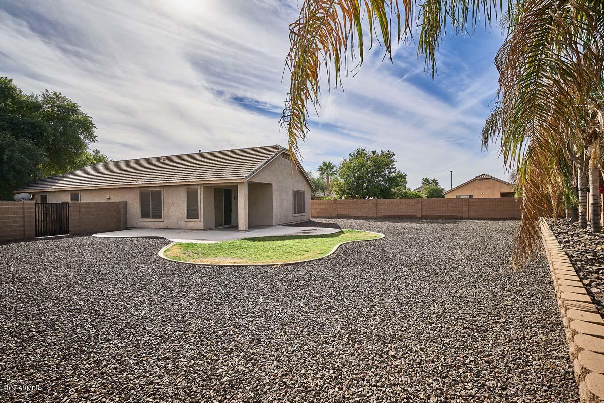 3276 East Attleboro Road Gilbert, AZ 85295 - Photo 34 of 40 Backyard3