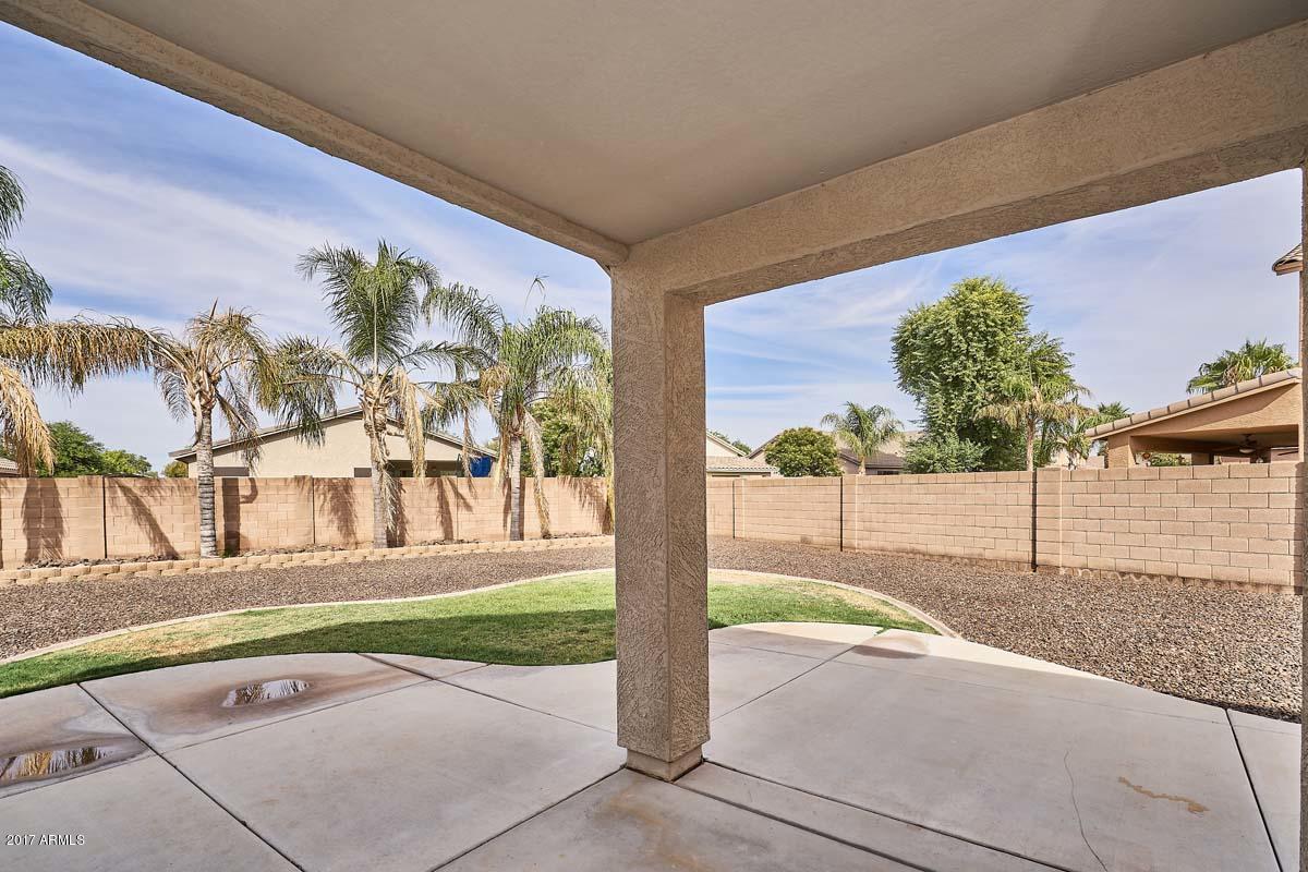 3276 East Attleboro Road Gilbert, AZ 85295 - Photo 4 of 40 Covered Patio