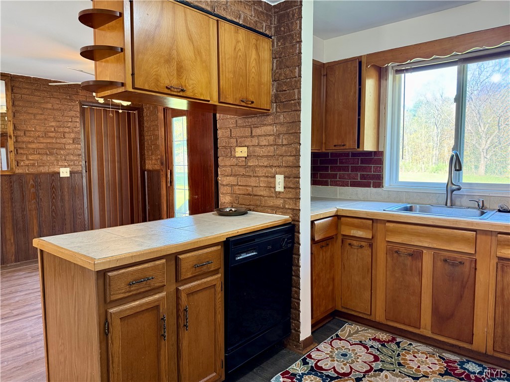 7928 Morgan Road Clay, NY 13090 - Photo 14 of 39 Country kitchen with open island